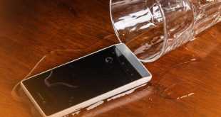 Cara Mengeluarkan Air dari iPhone yang Sudah Basah